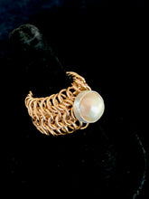 Load image into Gallery viewer, Pearl and 14k Gold-Fill Chainmail Ring