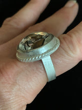 Load image into Gallery viewer, Vintage Reverse Painted Horse Crystal Ring
